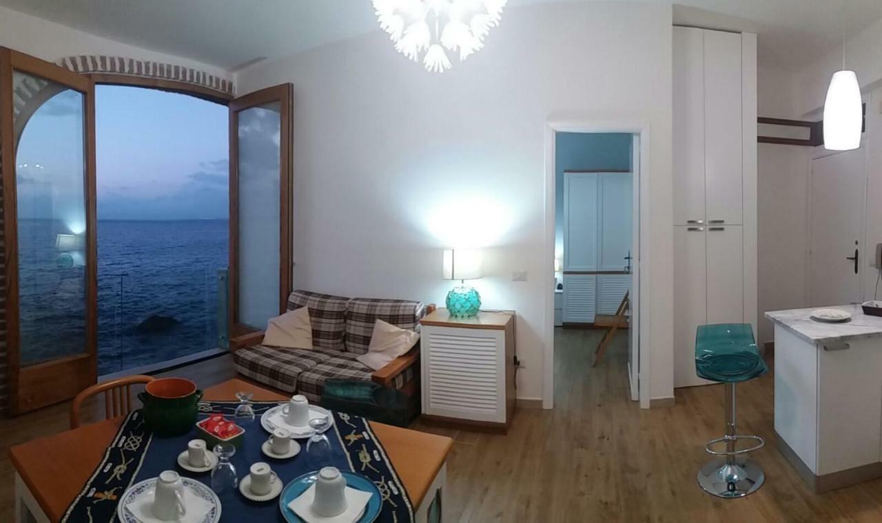 Апартаменты Gabbiano Azzurro Flat Chianalea Шилла Экстерьер фото