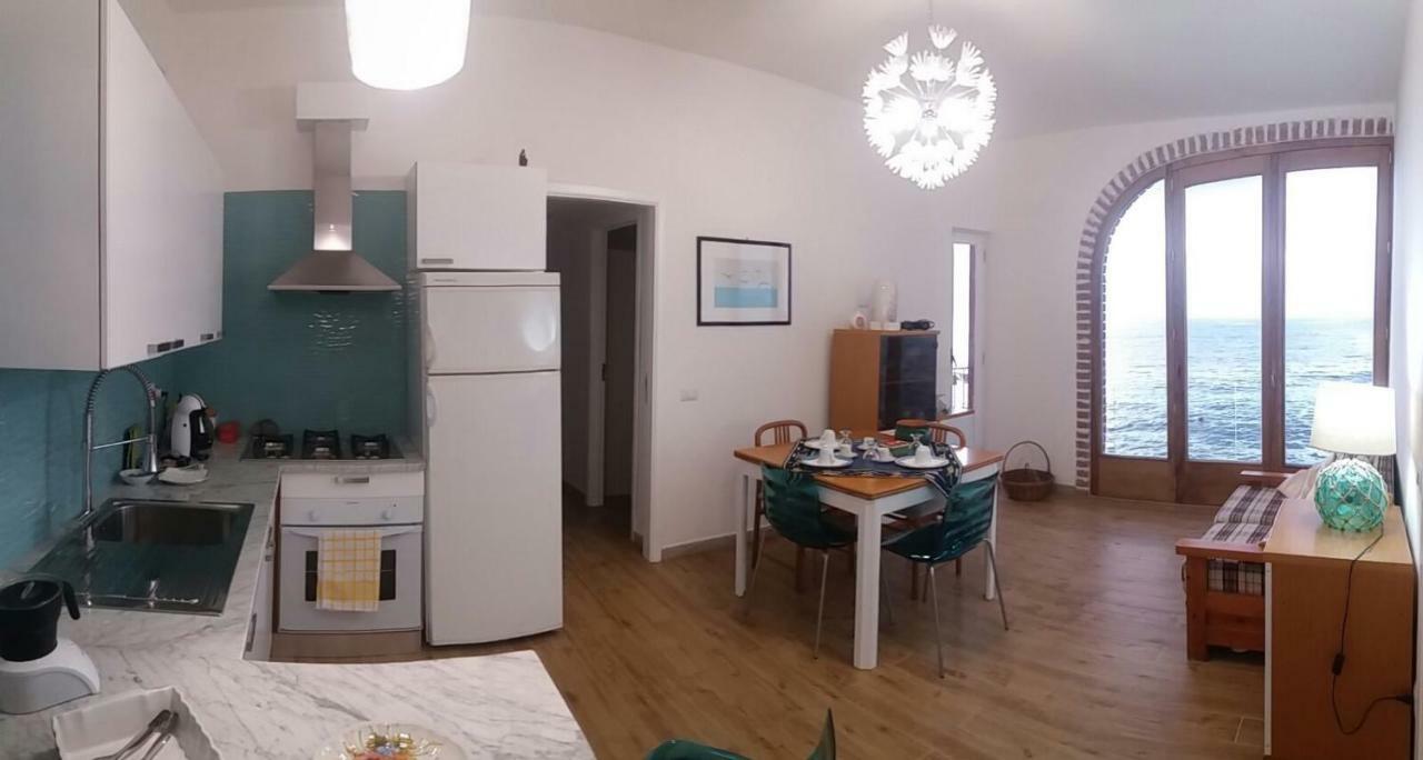 Апартаменты Gabbiano Azzurro Flat Chianalea Шилла Экстерьер фото